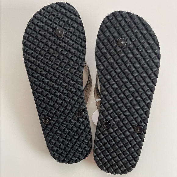 Locals Hawaii Unisex Original Flip Flops 3 Pairs Size 10.5 - Picture 5 of 6